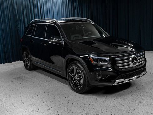 New 2026 Mercedes-Benz GLB 250 image 3