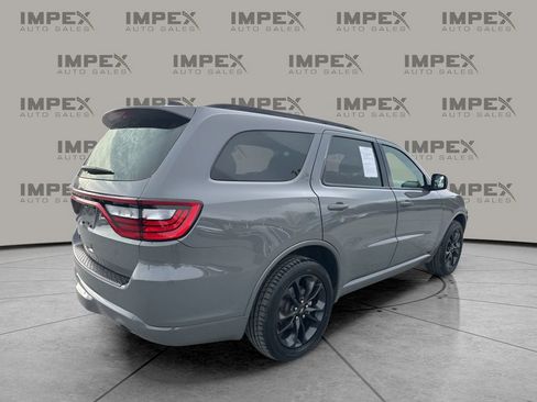Used 2024 Dodge Durango SXT w/ SXT Blacktop Group image 5