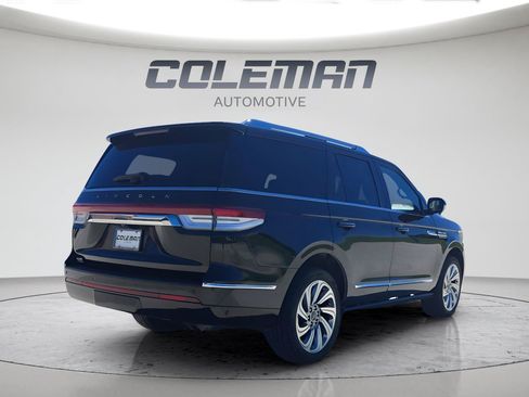 Used 2024 Lincoln Navigator Premiere AWD/4WD image 5