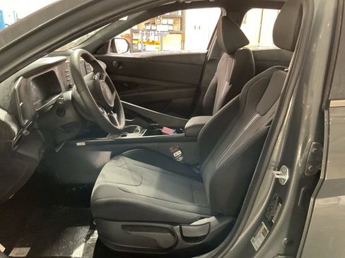 New 2026 Hyundai Elantra SEL Sport Premium FWD image 11