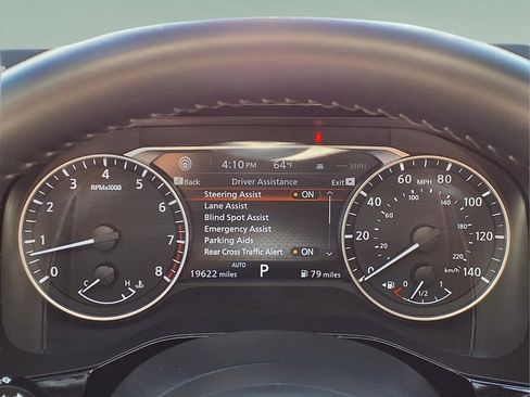 Used 2025 Nissan Pathfinder SV image 31