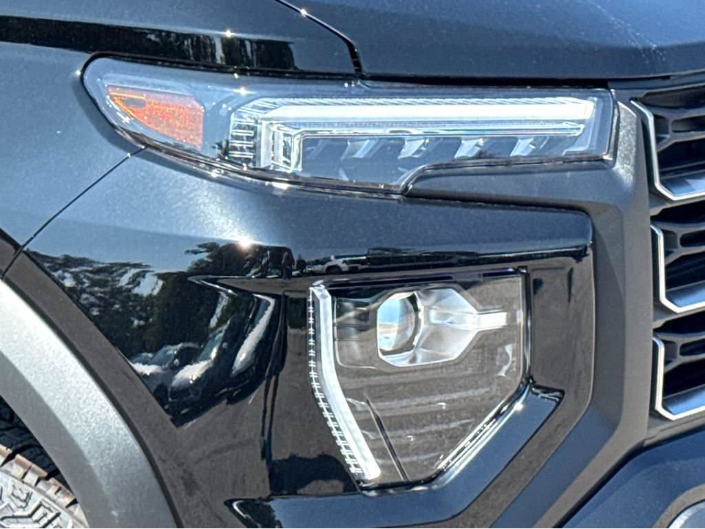 New 2026 GMC Canyon AT4 AWD/4WD image 19