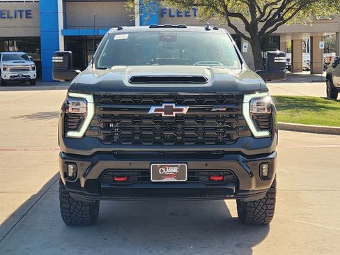 New 2026 Chevrolet Silverado 2500 ZR2 image 11