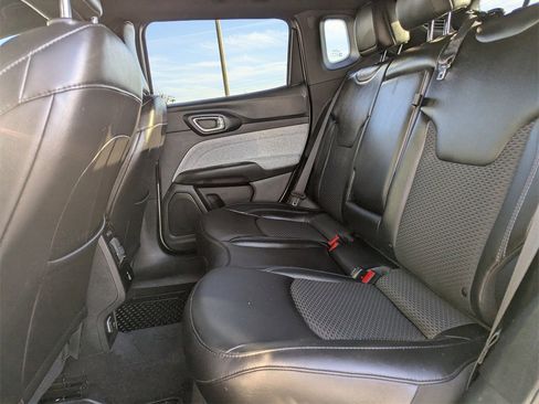 Used 2023 Jeep Compass Latitude w/ Convenience Group image 19