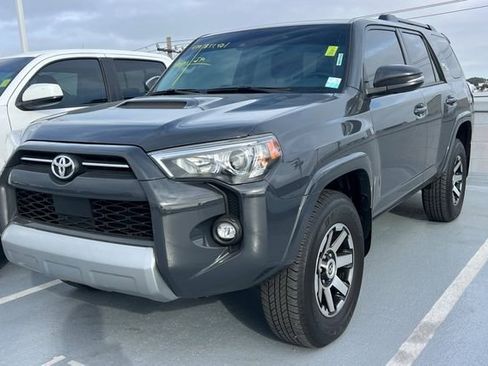 Used 2024 Toyota 4Runner TRD Off-Road Premium AWD/4WD image 2