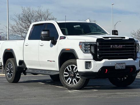 Used 2022 GMC Sierra 2500 AT4 w/ AT4 Premium Plus Package image 2