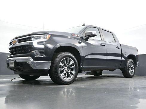 Used 2023 Chevrolet Silverado 1500 LT w/ Z71 Off-Road Package image 43