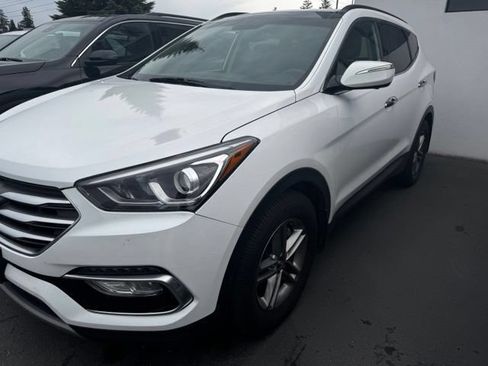 Used 2018 Hyundai Santa Fe Sport w/ 2.4L Tech Package 04 AWD/4WD image 5