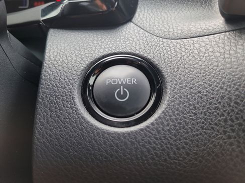 Certified 2025 Toyota Camry LE image 28