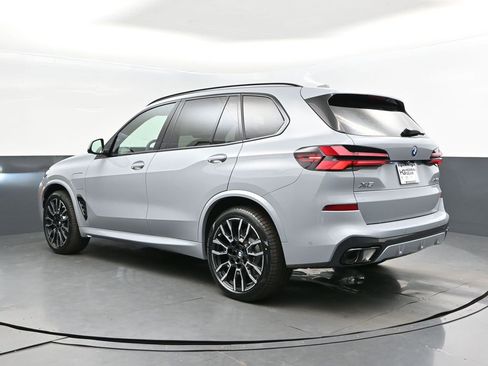 New 2026 BMW X5 xDrive50e w/ M Sport Package image 5
