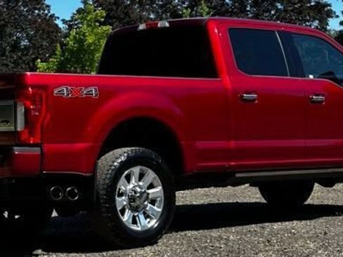 Used 2019 Ford F350 Platinum w/ Platinum Ultimate Package AWD/4WD image 8