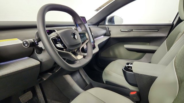 New 2026 Volvo EX30 Ultra w/ Protection Package AWD/4WD image 10