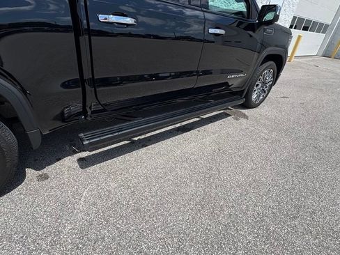 Used 2024 GMC Sierra 1500 Denali Ultimate AWD/4WD image 9