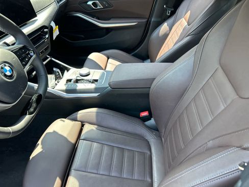 Used 2026 BMW 330i xDrive Sedan w/ Premium Package AWD/4WD image 10