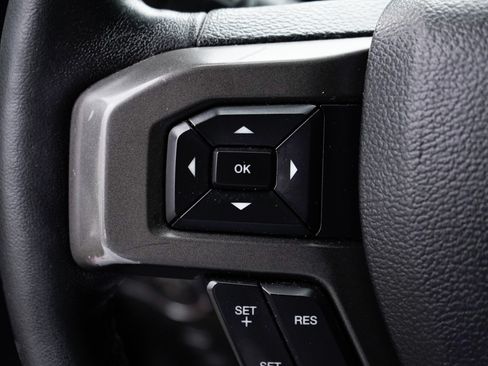 Used 2019 Ford Expedition Max XLT AWD/4WD image 13