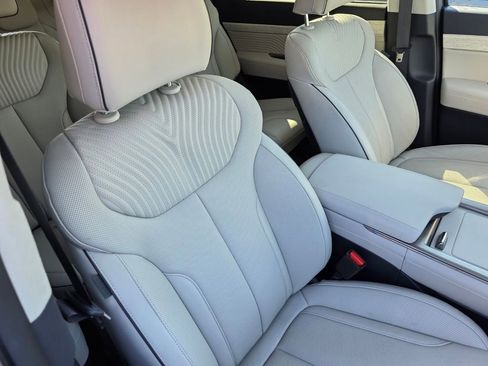 Used 2025 Hyundai Palisade Calligraphy image 34