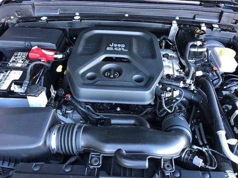 Used 2018 Jeep Wrangler Unlimited Sport image 10