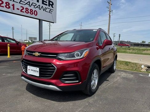 Used 2018 Chevrolet Trax LT w/ LT Convenience Package AWD/4WD image 27