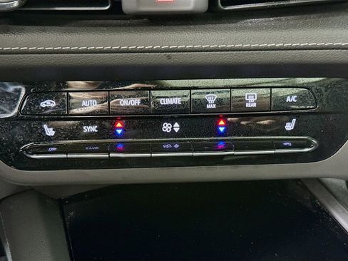 Used 2023 Buick Envision Essence w/ Sport Touring Package image 16