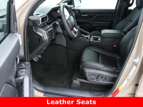 Used 2026 Toyota Tacoma TRD Sport image 15