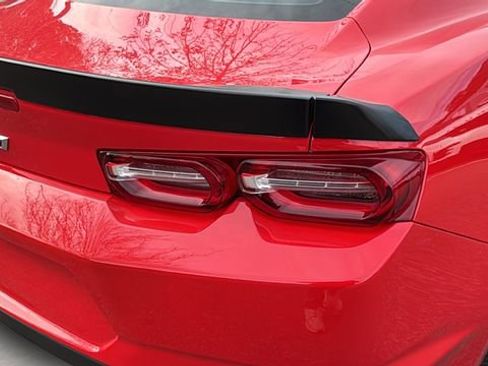 Certified 2023 Chevrolet Camaro LT w/ Technology Package image 33