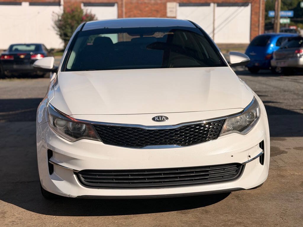 Used 2016 Kia Optima LX FWD image 2