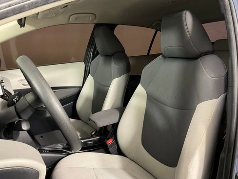 Used 2021 Toyota Corolla LE FWD image 14
