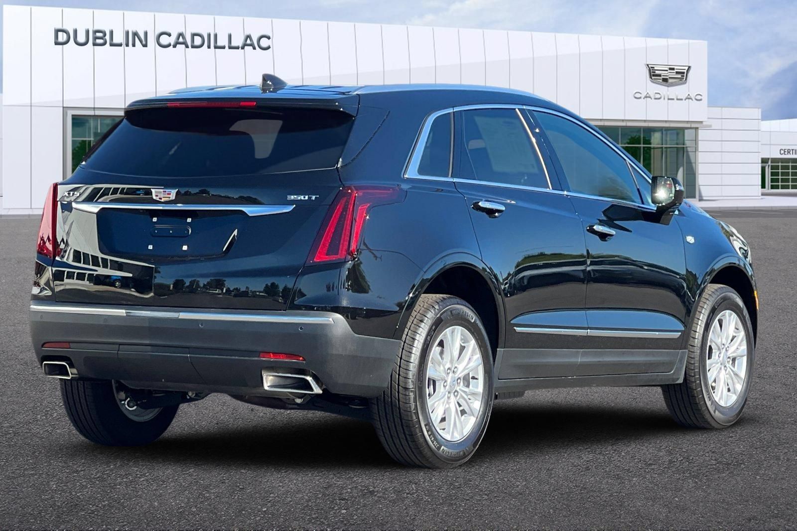 Used 2026 Cadillac XT5 Luxury FWD image 4