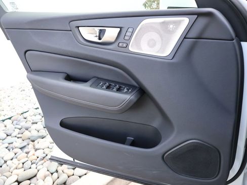 Used 2023 Volvo XC60 T8 Ultimate w/ Climate Package AWD/4WD image 36