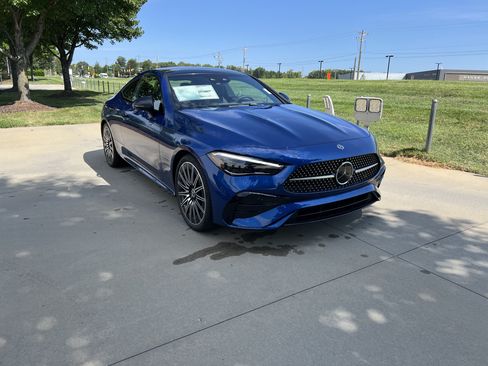 New 2027 Mercedes-Benz CLE 300 4MATIC Coupe image 2