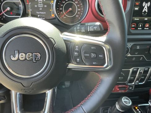 Used 2019 Jeep Wrangler Unlimited Rubicon AWD/4WD image 23
