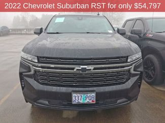 Used 2022 Chevrolet Suburban RST video 3