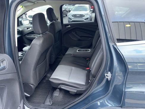 Used 2019 Ford Escape SE image 19