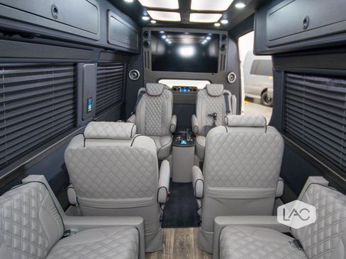Used 2022 Mercedes-Benz Sprinter 3500 image 15