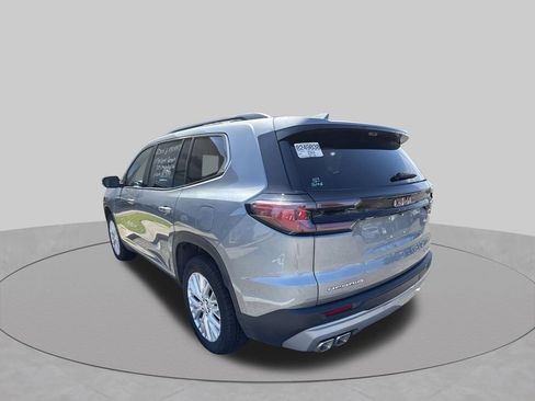 Used 2026 GMC Acadia Elevation w/ Elevation Premium Package FWD image 8