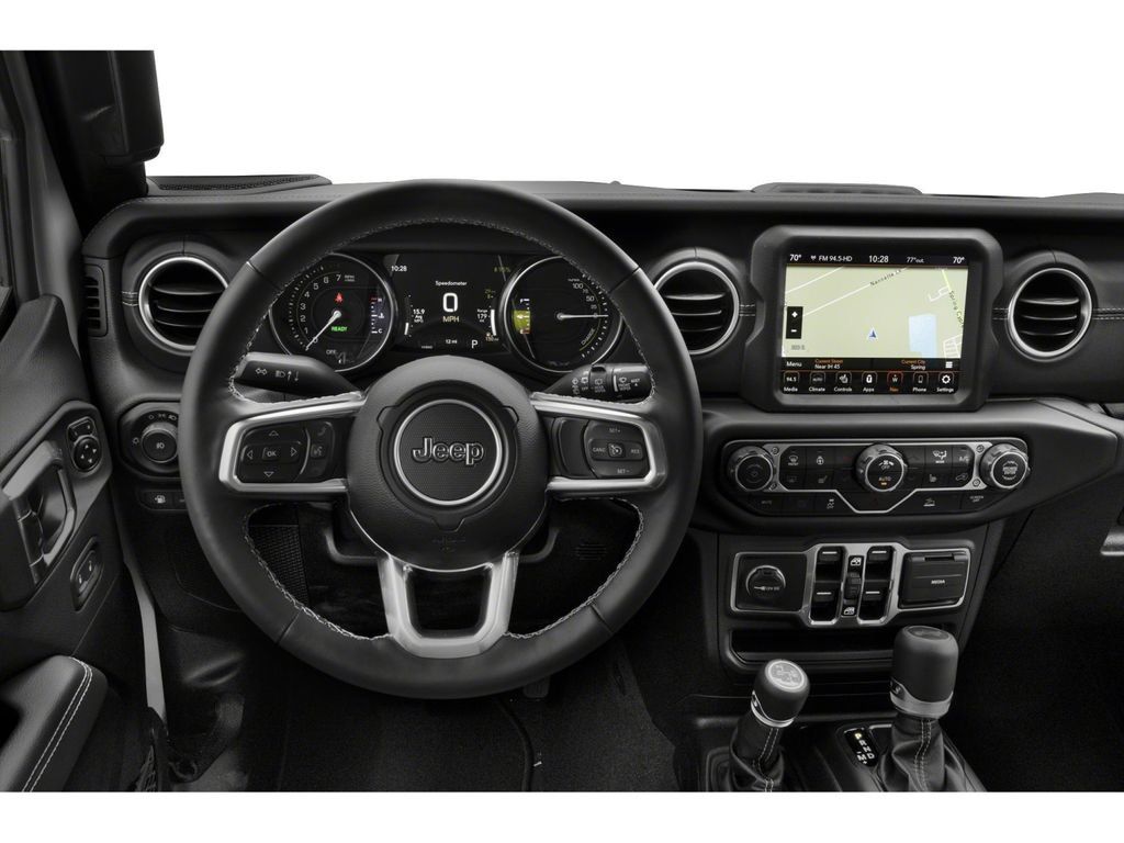 Used 2022 Jeep Wrangler Unlimited Sahara w/ Cold Weather Group AWD/4WD image 4