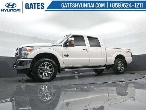 Used 2016 Ford F250 Lariat w/ Lariat Ultimate Package image 41