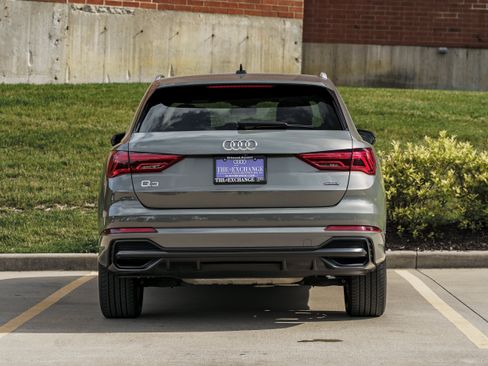 Used 2021 Audi Q3 2.0T Premium w/ Convenience Package AWD/4WD image 23