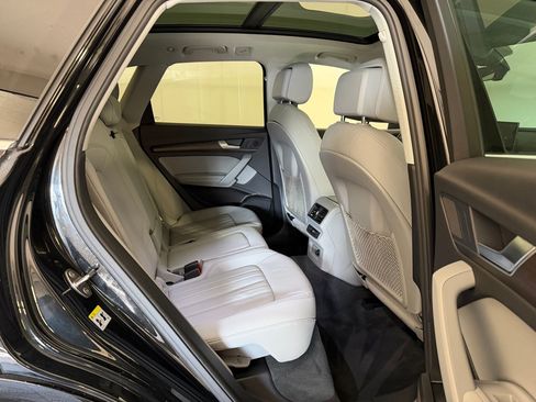 Certified 2022 Audi Q5 Premium Plus AWD/4WD image 31