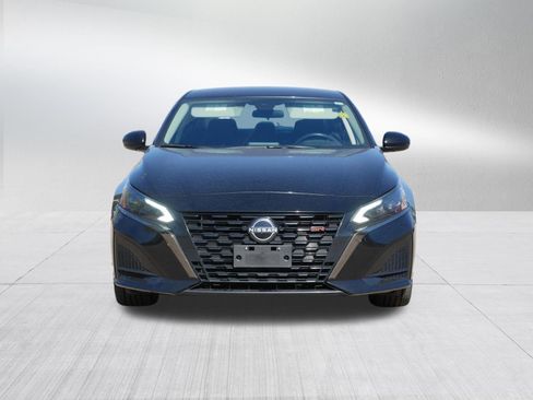 Certified 2024 Nissan Altima 2.5 SR AWD/4WD image 2