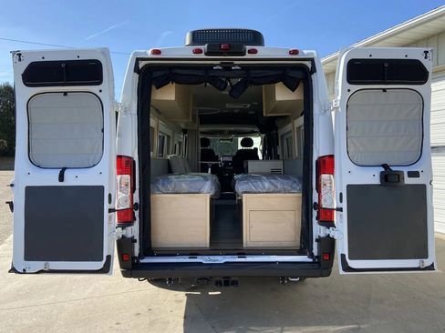 Used 2023 RAM ProMaster 3500 w/ Premium Convenience Group (B) image 24