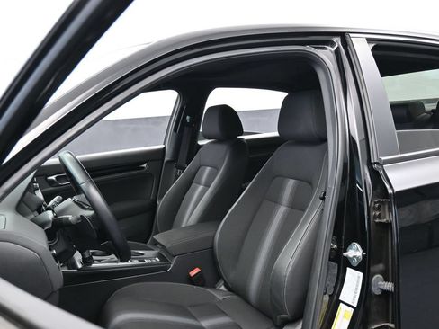 Used 2025 Honda Civic Sport image 10