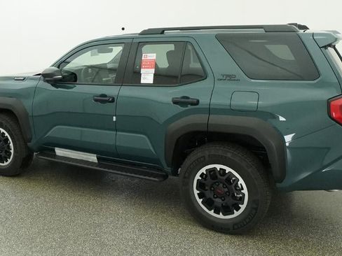 New 2026 Toyota 4Runner TRD Off-Road Premium AWD/4WD image 4