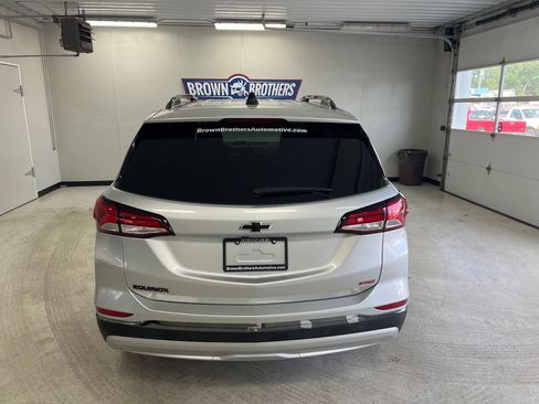 Used 2022 Chevrolet Equinox RS AWD/4WD image 3