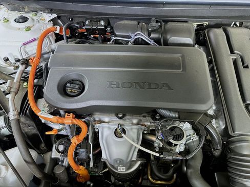 Used 2025 Honda Accord Sport image 9