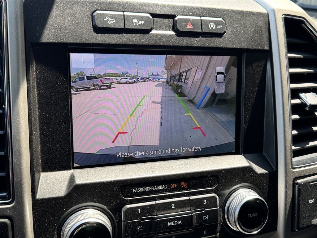 Used 2018 Ford F150 Lariat w/ Equipment Group 502A Luxury AWD/4WD image 9