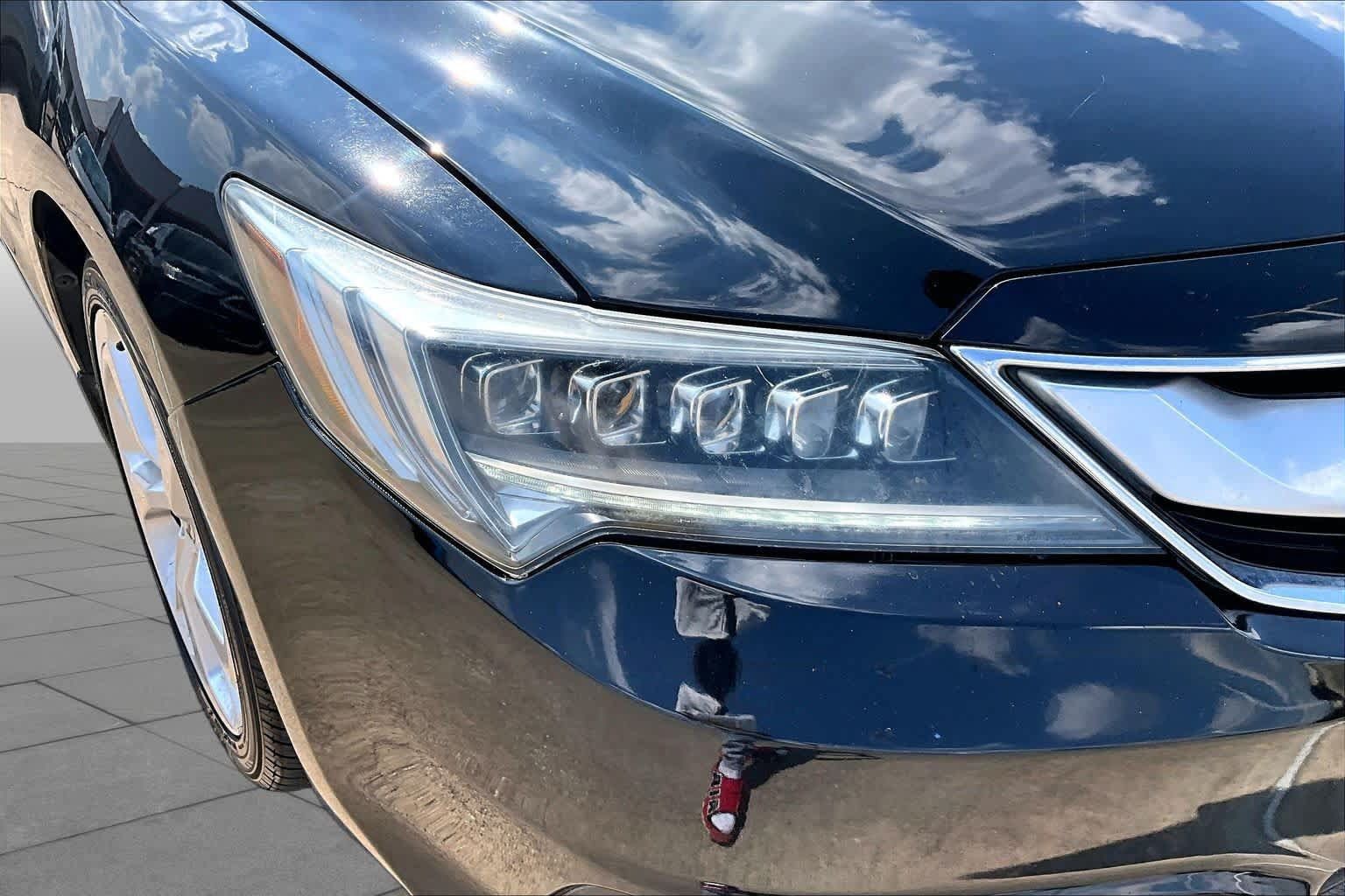 Used 2016 Acura ILX w/ Premium Package FWD image 28