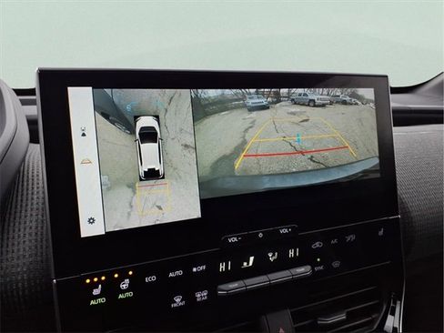 Used 2023 Subaru Solterra AWD image 21