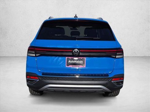 New 2026 Volkswagen Taos SE FWD image 7