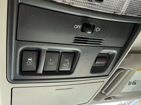 Used 2020 Toyota 4Runner SR5 image 24